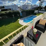 Villa Paradise *